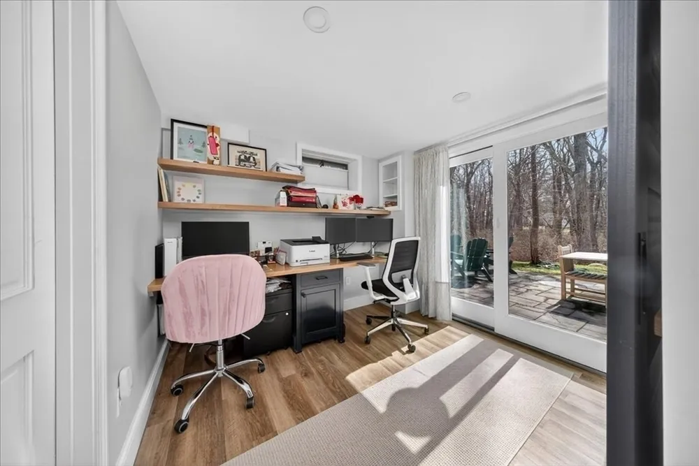 36 Independence Ln, Hingham, MA 02043