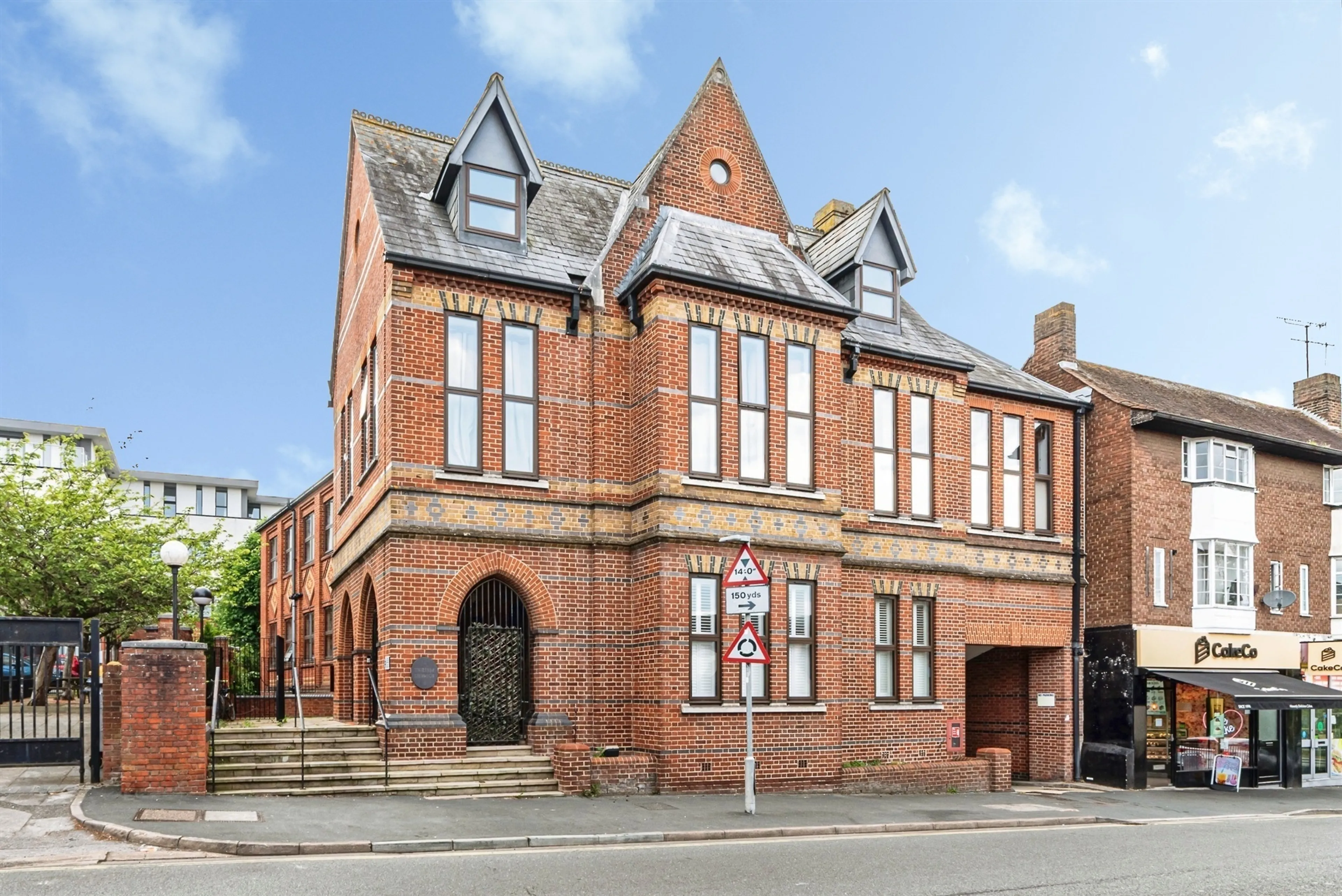 Property photo 0