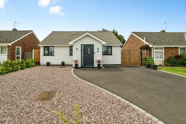 Two Saints Close, Hoveton, Norwich, N...