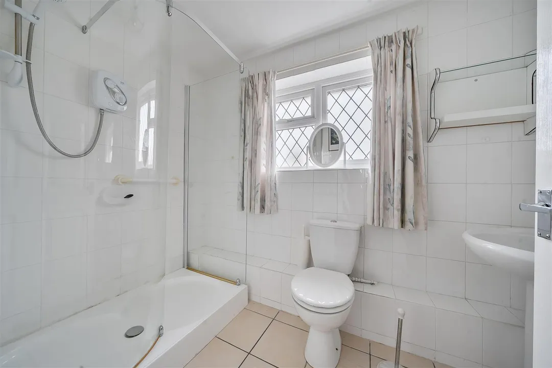 https://mr0.homeflow-assets.co.uk/files/photo/image/47609/9118/_x_/whLIEYBY5kuPcVgwYWyN-A.jpg