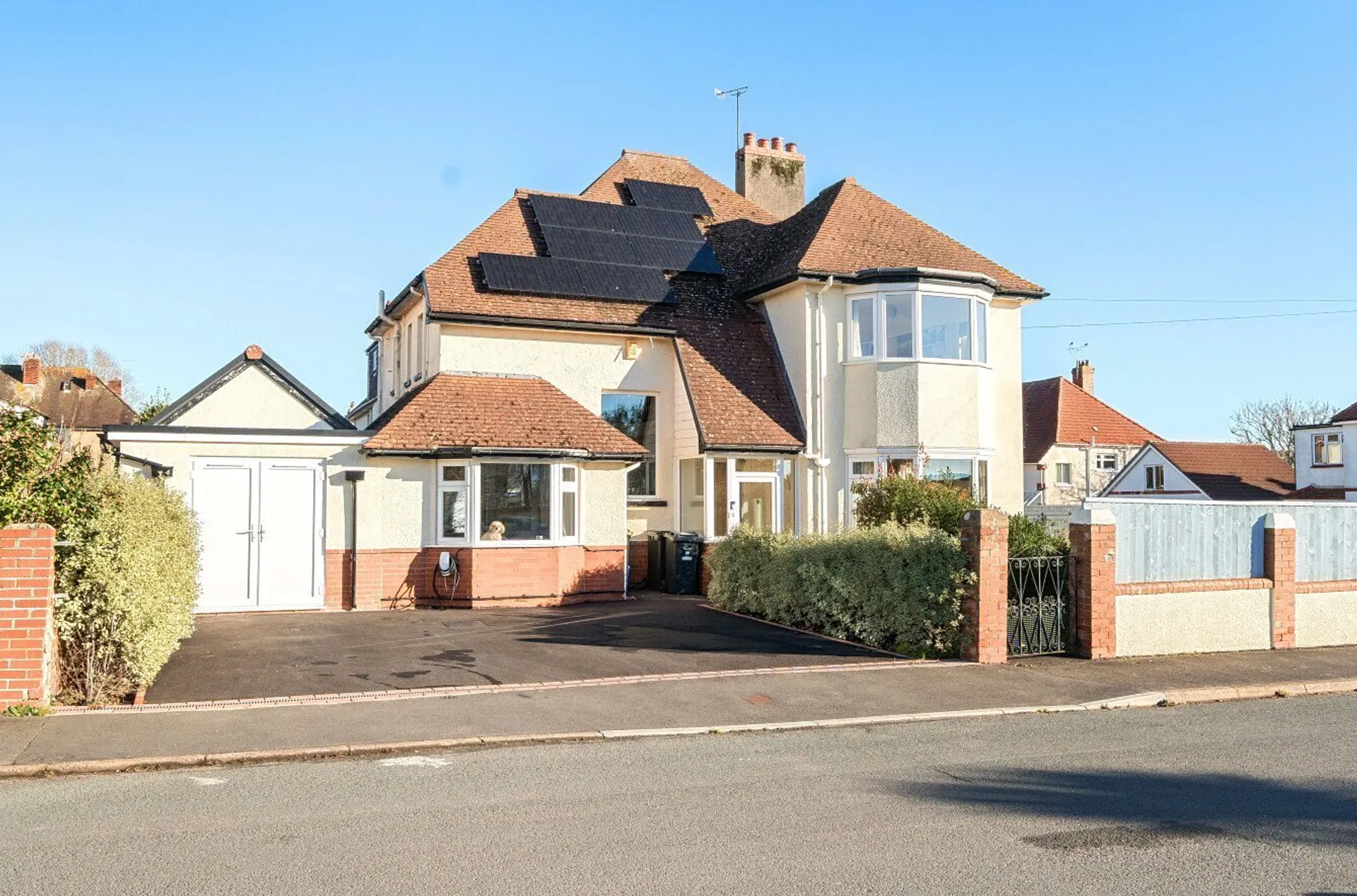 Property photo top 0