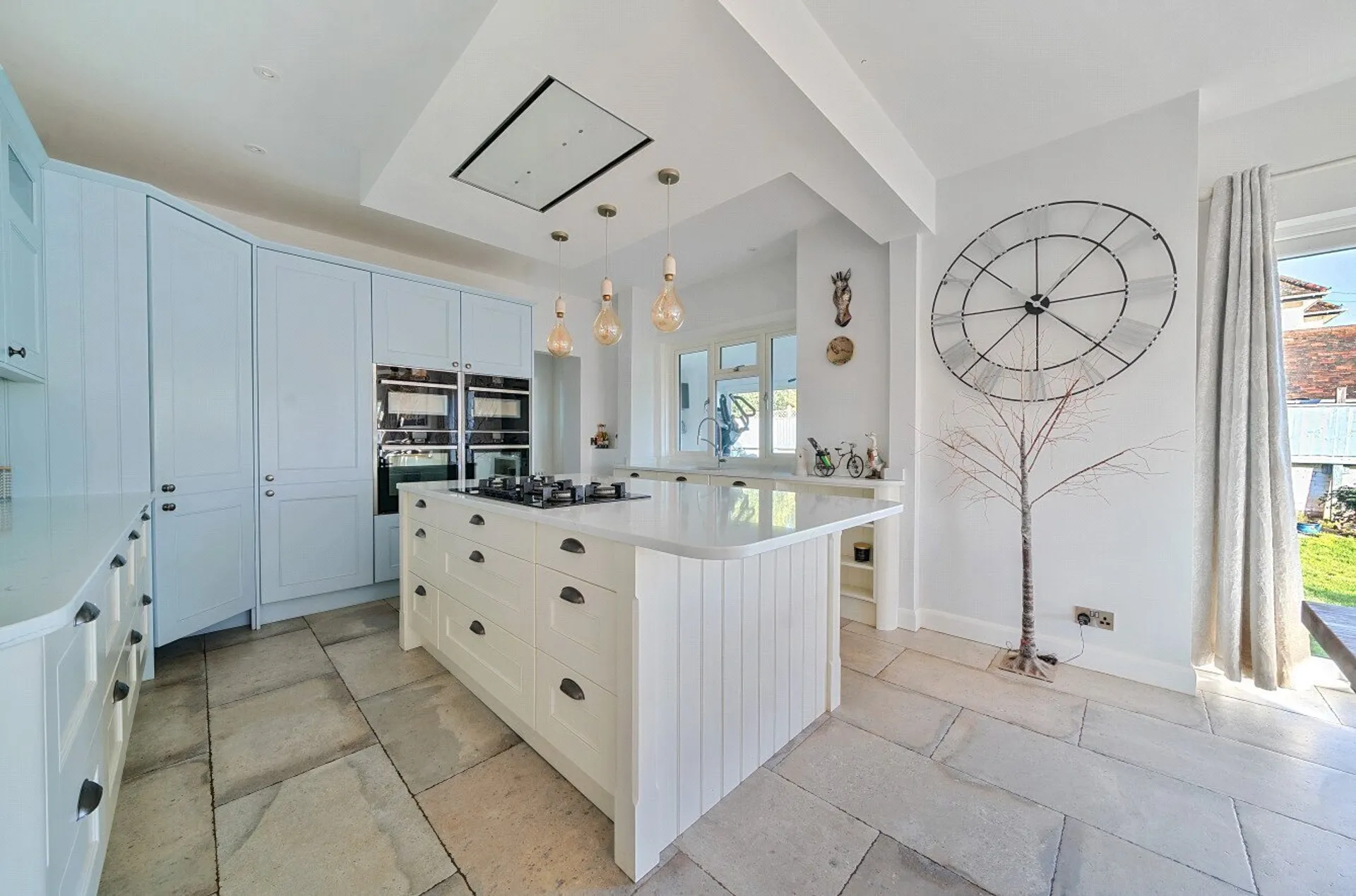 Property photo top 3