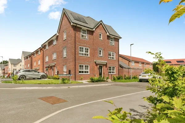 Sunnyside Close, Macclesfield, Cheshi...