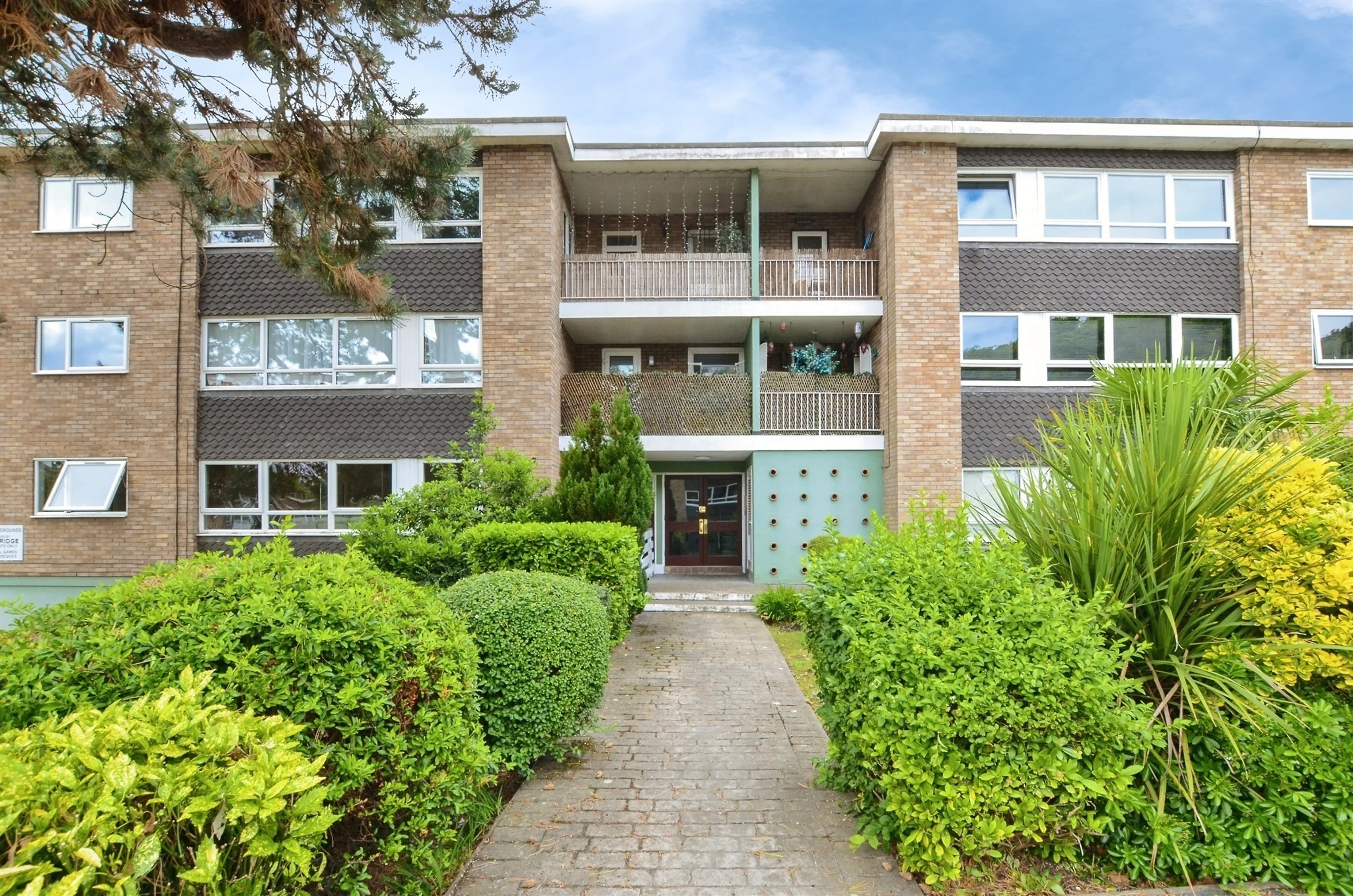 Property photo 0