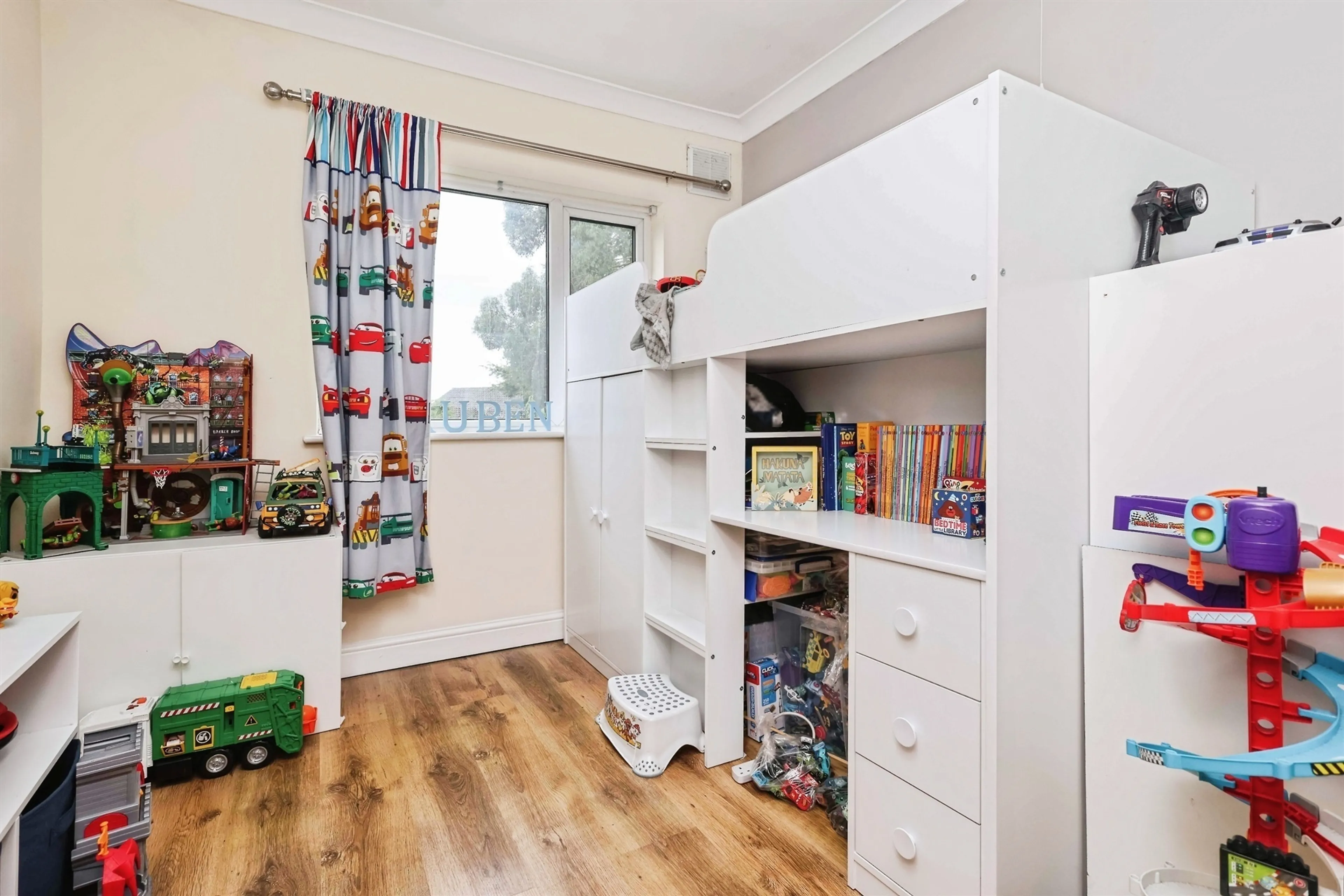 Property photo 9