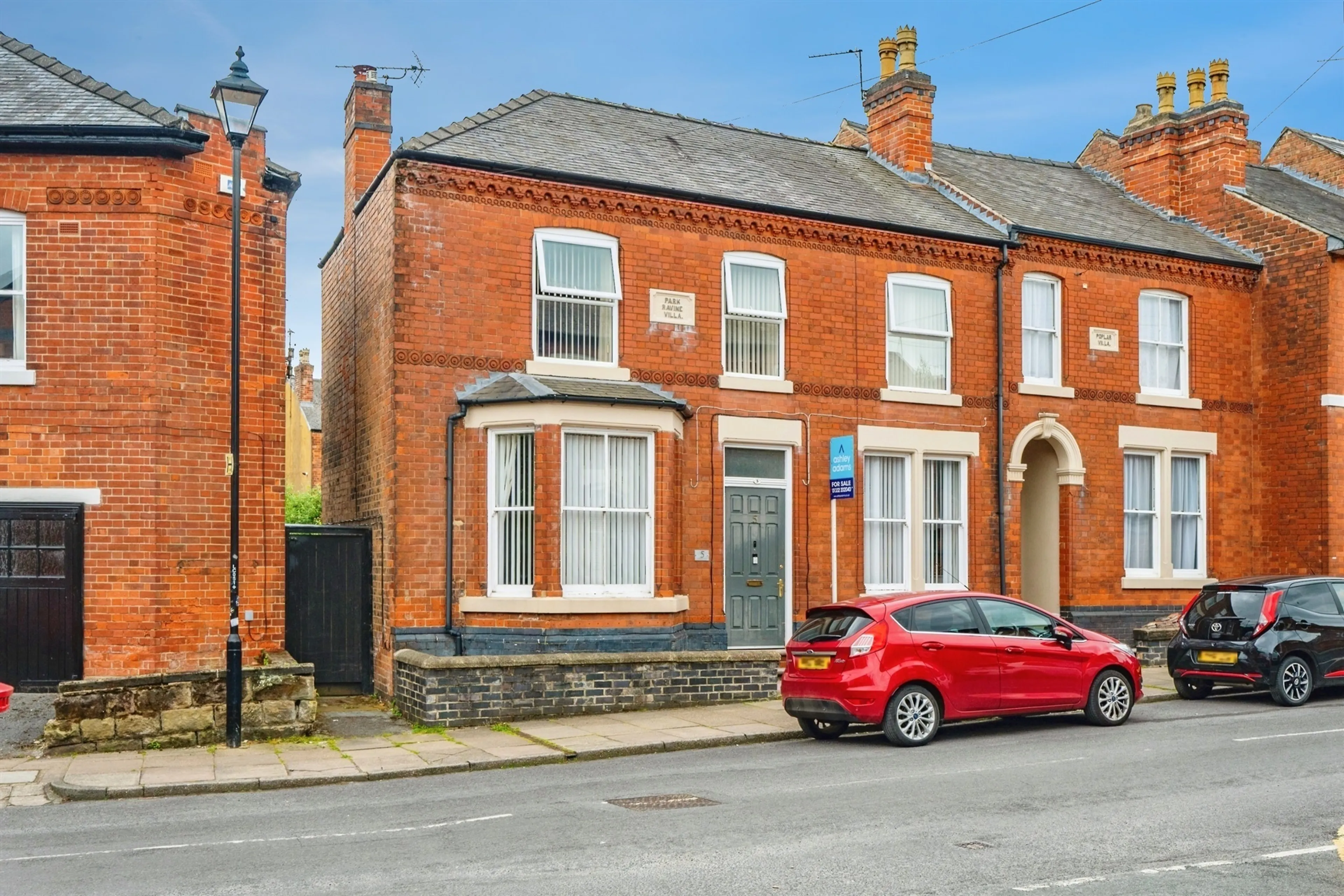 Property photo 0