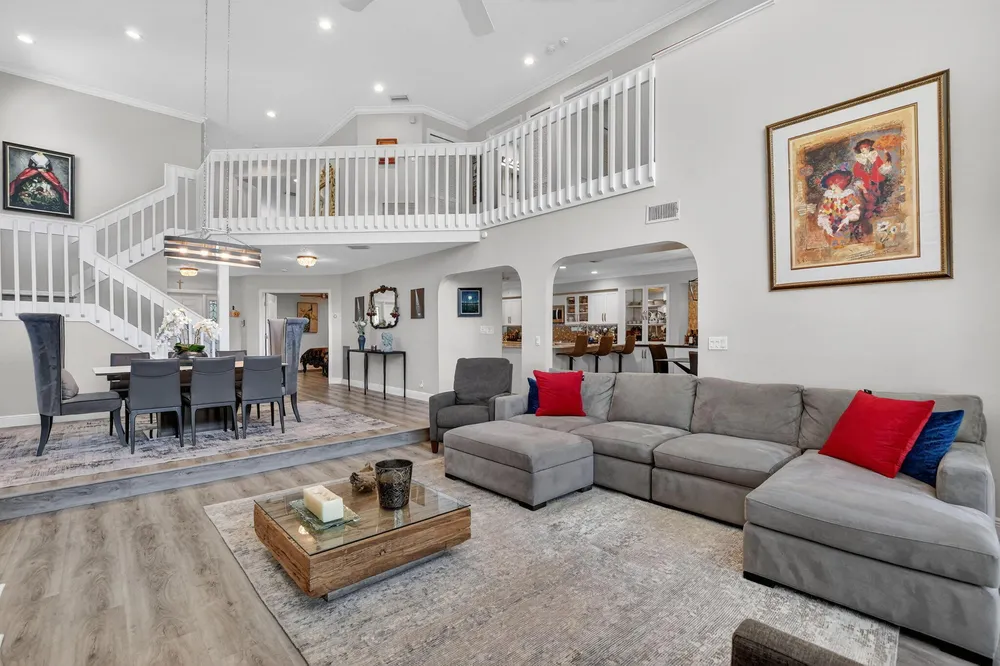 9048 Villa Portofino Circle, Boca Raton, FL 33496