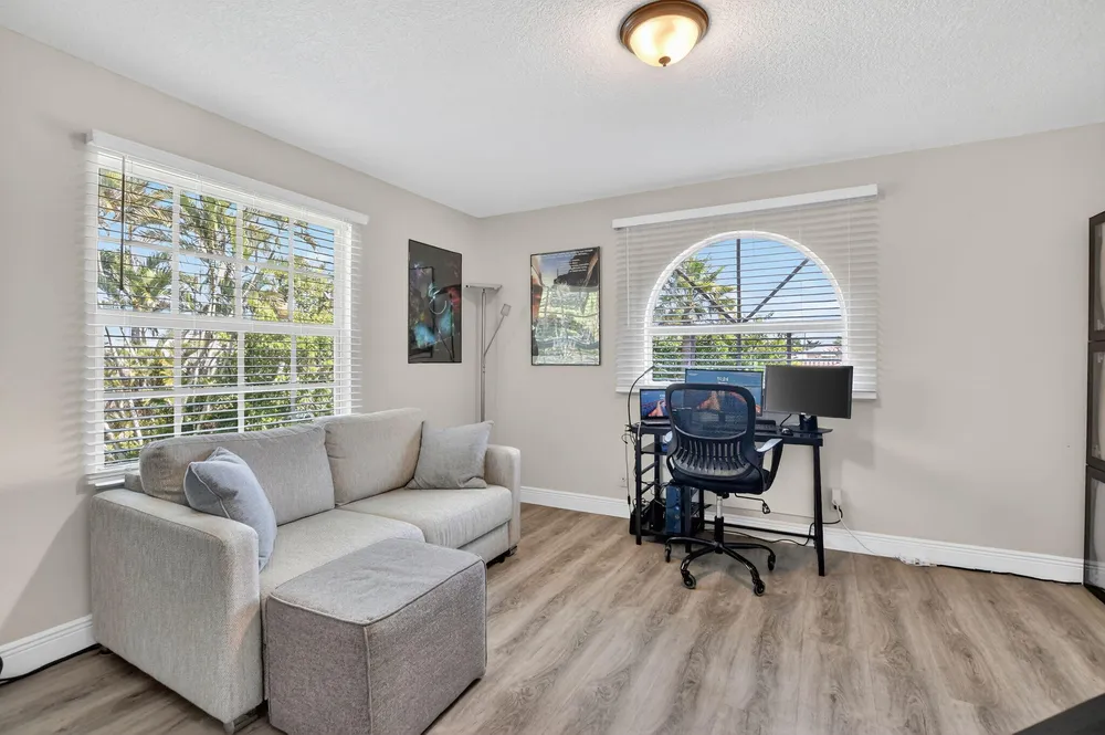9048 Villa Portofino Circle, Boca Raton, FL 33496