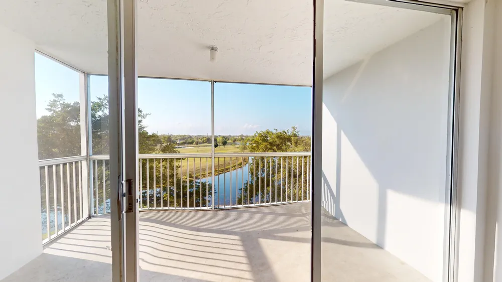 3080 N Course Dr, Pompano Beach, FL 33069