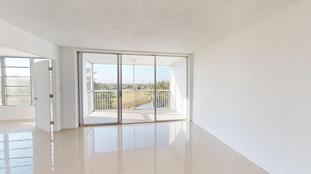 3080 N Course Dr, Pompano Beach, FL 33069