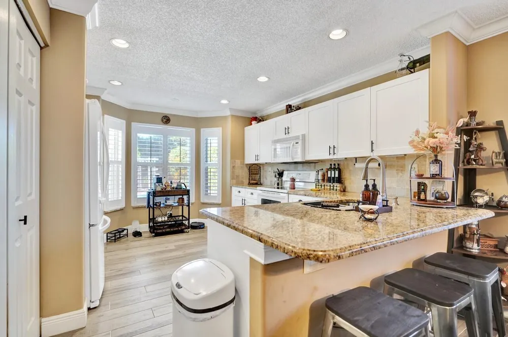 6423 Barton Creek Circle, Lake Worth Beach, FL 33463