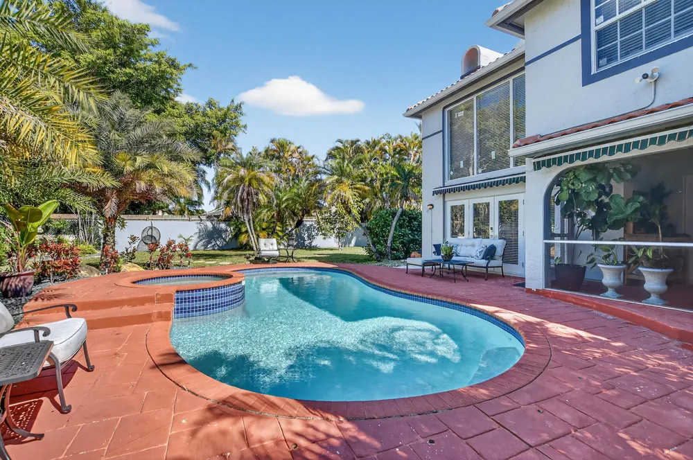 9048 Villa Portofino Circle, Boca Raton, FL 33496