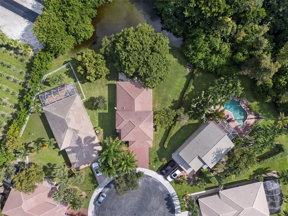 7400 NW 70th Ave, Parkland, FL 33067