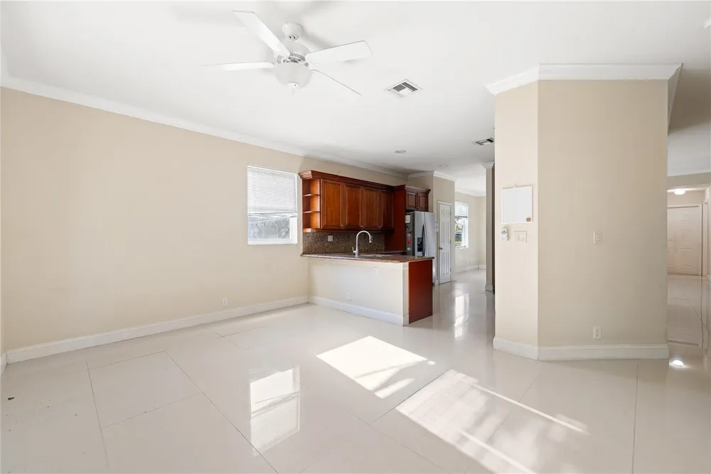 7400 NW 70th Ave, Parkland, FL 33067