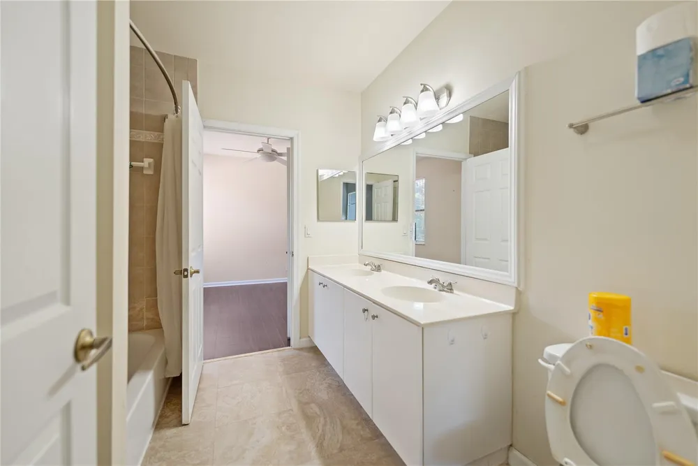 7400 NW 70th Ave, Parkland, FL 33067
