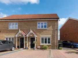 Kingcup Place, Dunmow photo