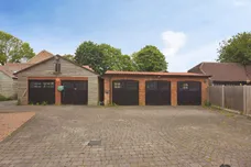 North End, Swineshead, BOSTON