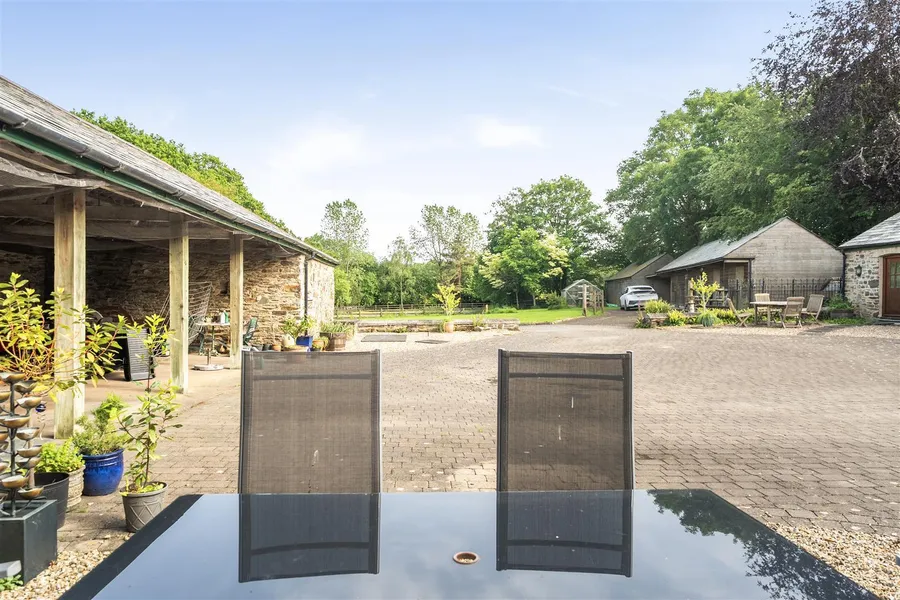 Property Image 32