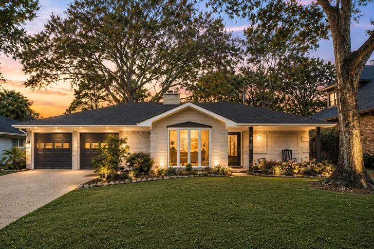 14110 Barryknoll Ln, Houston, TX 77079