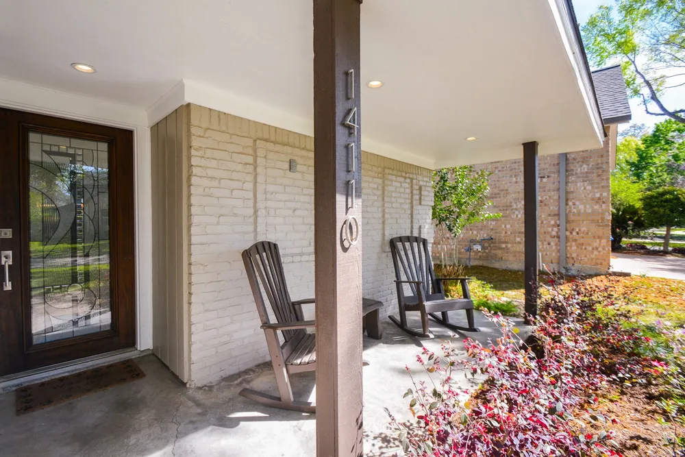 14110 Barryknoll Ln, Houston, TX 77079