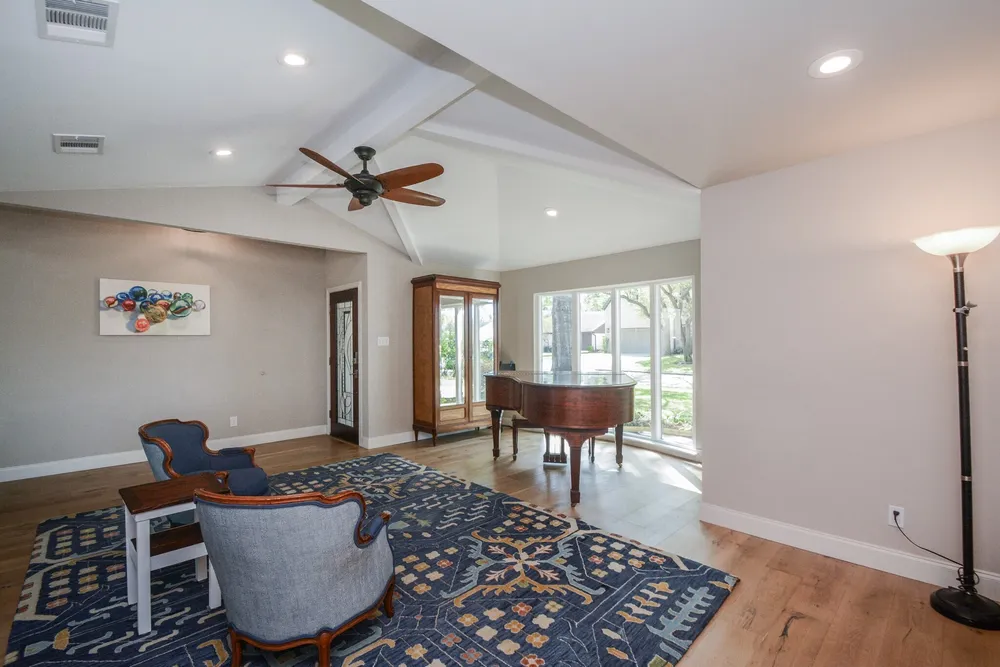 14110 Barryknoll Ln, Houston, TX 77079