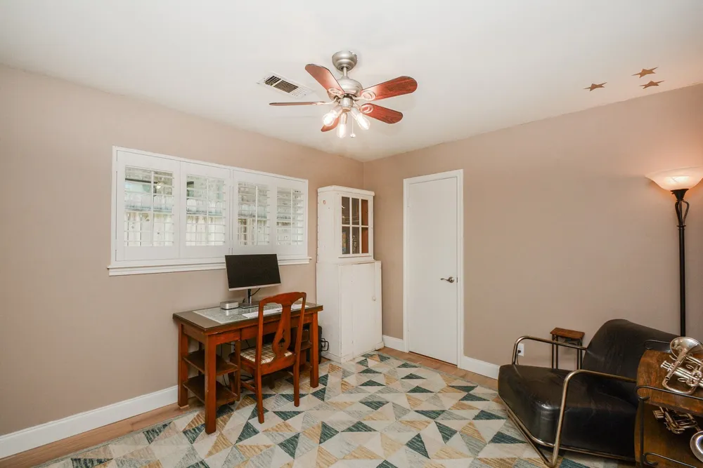 14110 Barryknoll Ln, Houston, TX 77079