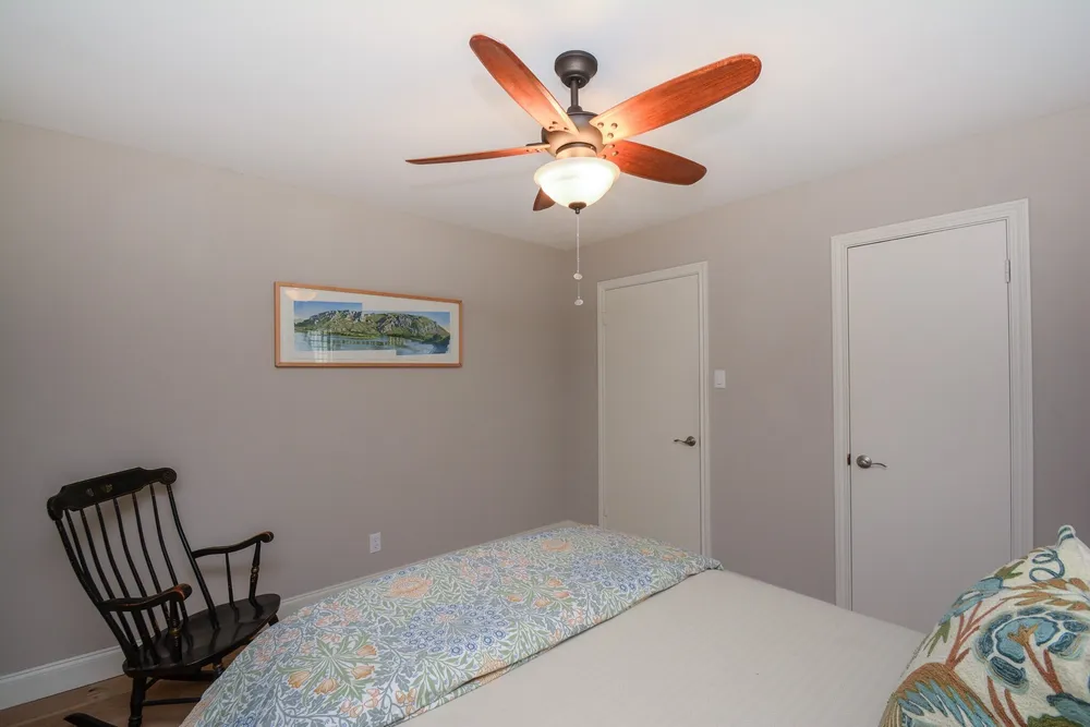 14110 Barryknoll Ln, Houston, TX 77079