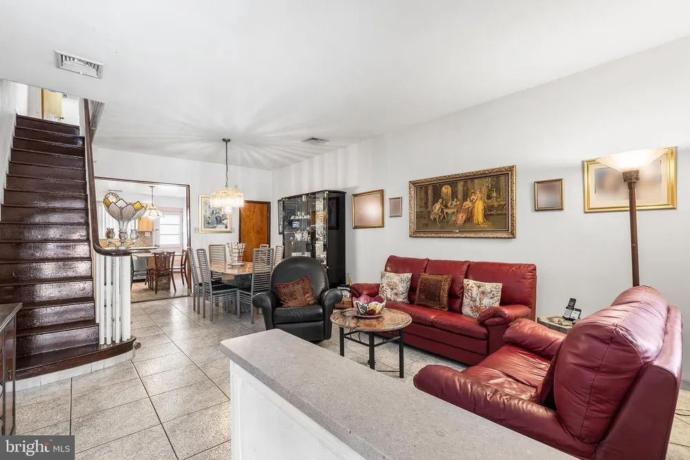 2439 S Rosewood St, Philadelphia, PA 19145