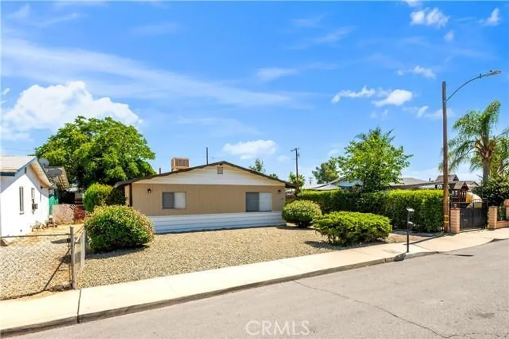 346 E 6th St, San Jacinto, CA 92583