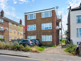 17 Canterbury Road, CROYDON photo