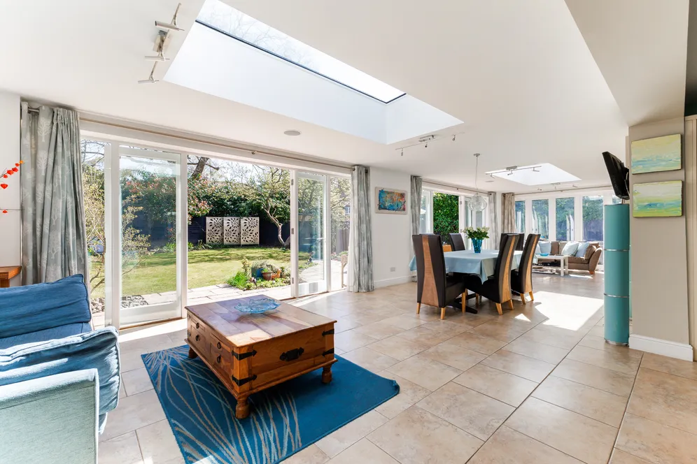 The Avenue, The Abbotsbrook, Bourne End, SL8 photo 10