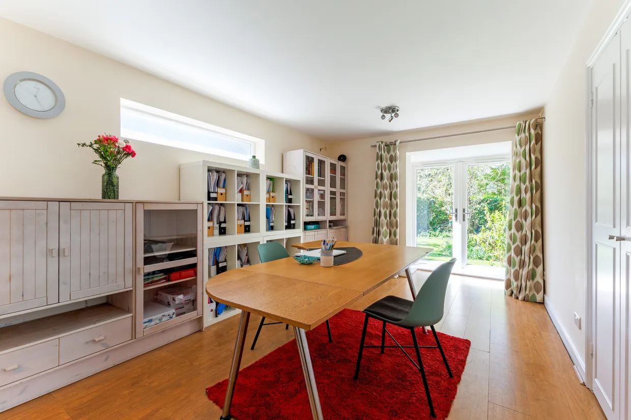 The Avenue, The Abbotsbrook, Bourne End, SL8 photo 11