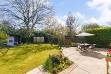 The Avenue, The Abbotsbrook, Bourne End, SL8 photo 14