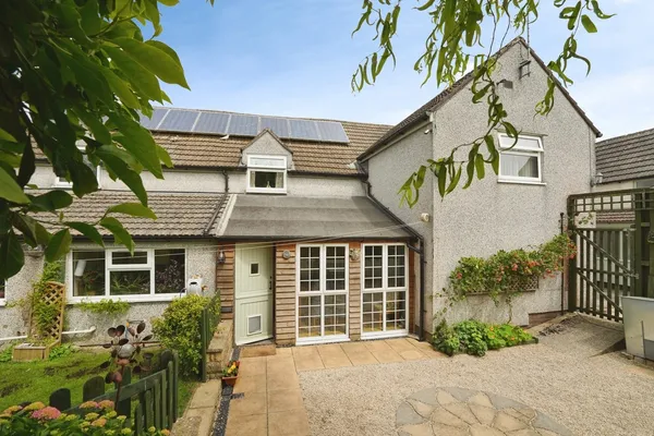 Chapel Street, Cam, Dursley, Gloucest...