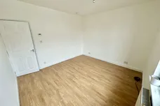 Longroyd Grove, LEEDS