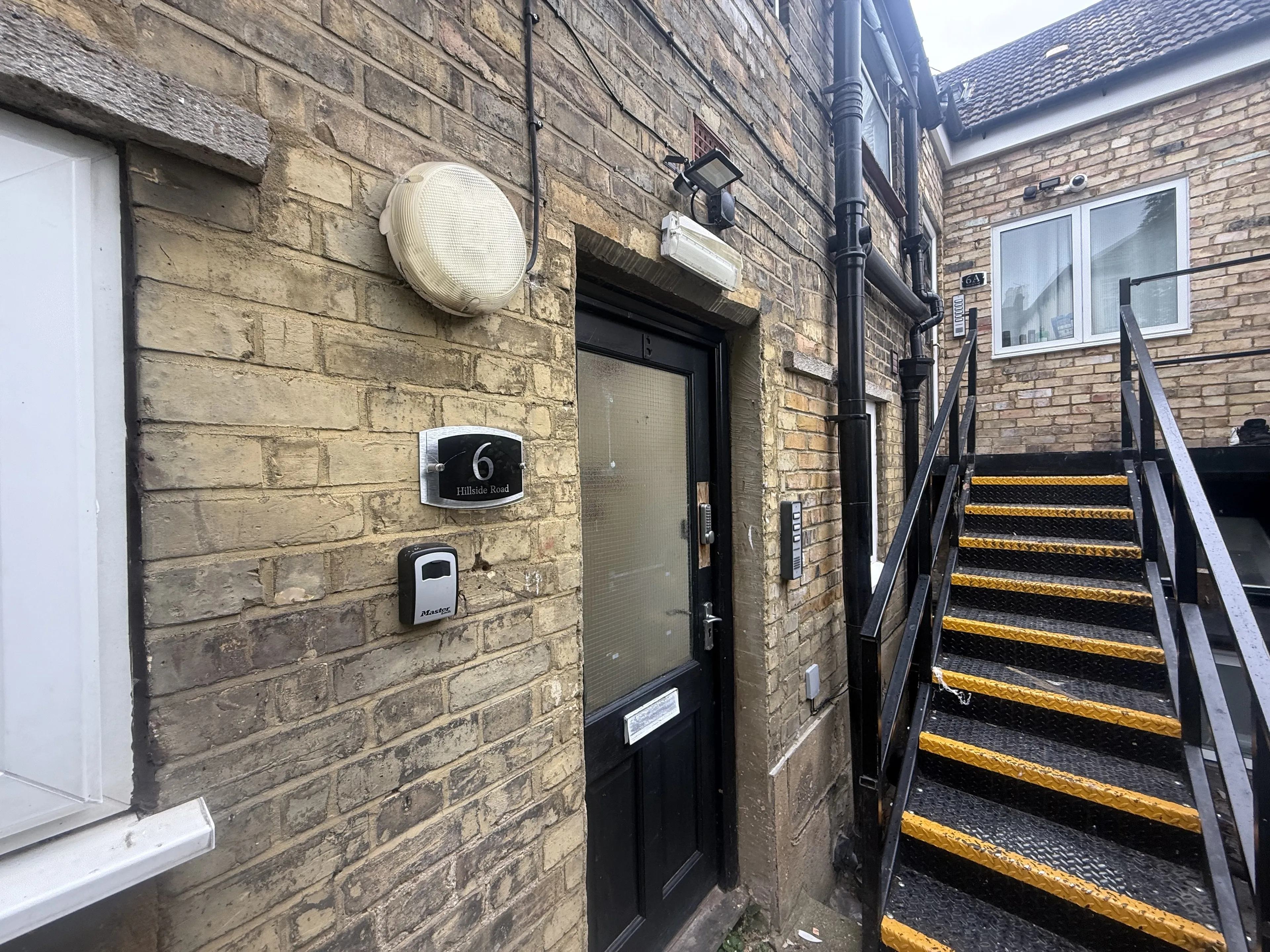 Property photo 0