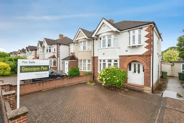 Vale Road, Worcester Park, Surrey, KT4