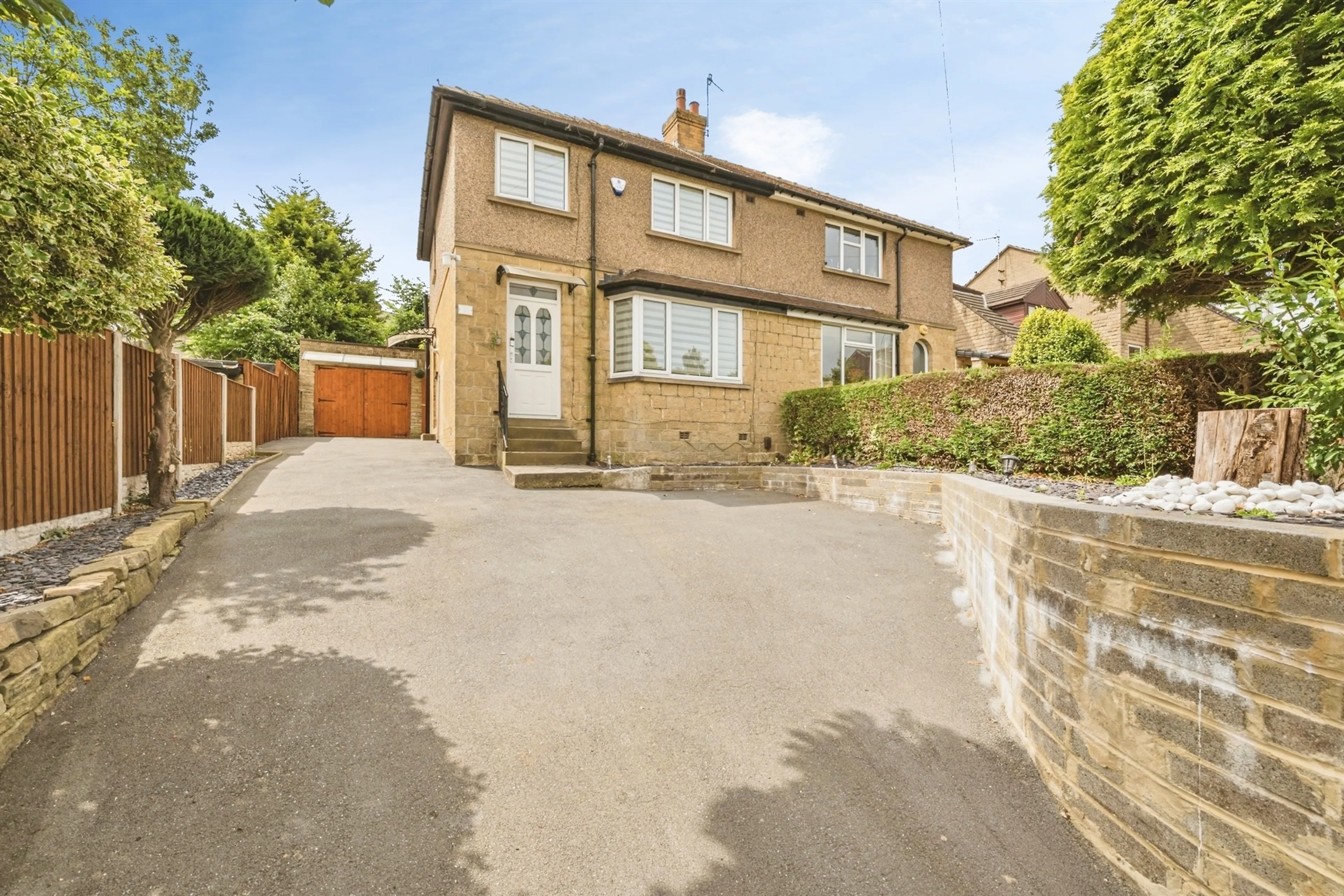 Property at Wood Lane, Huddersfield