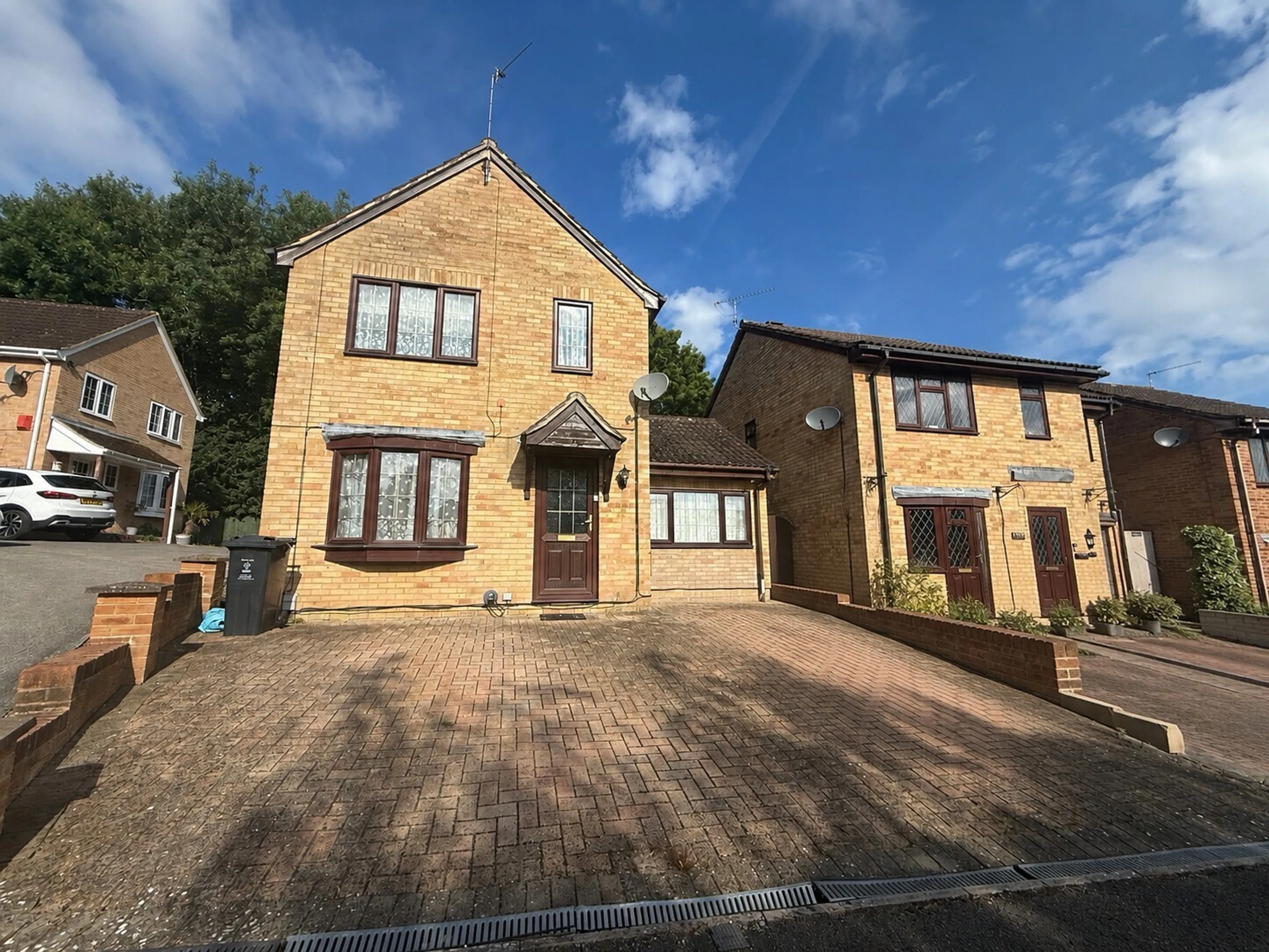 Property photo 0