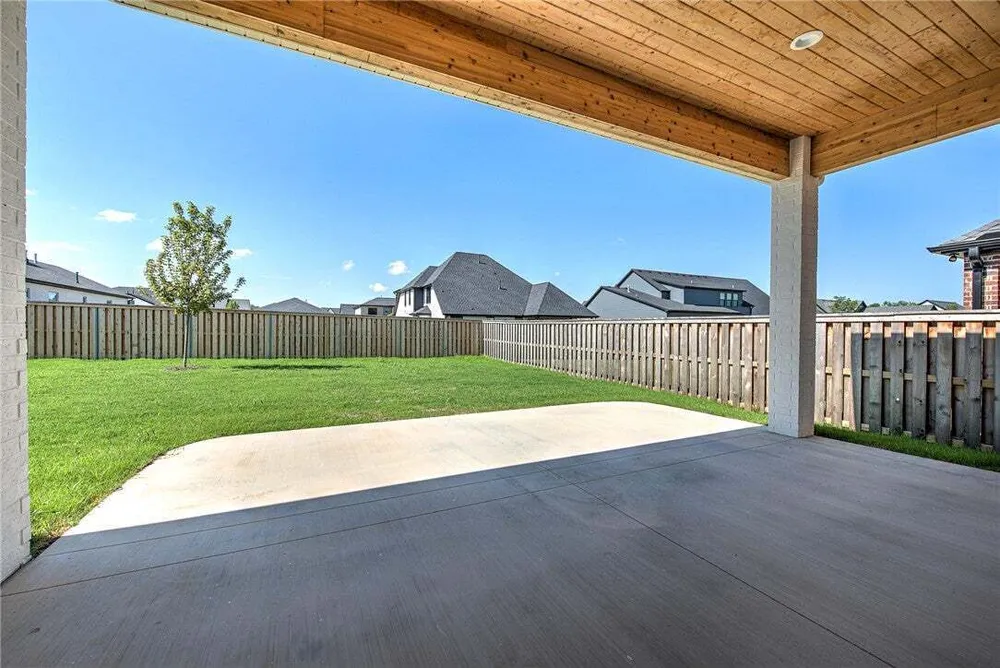 3509 SW Radiance Ave, Bentonville, AR 72713