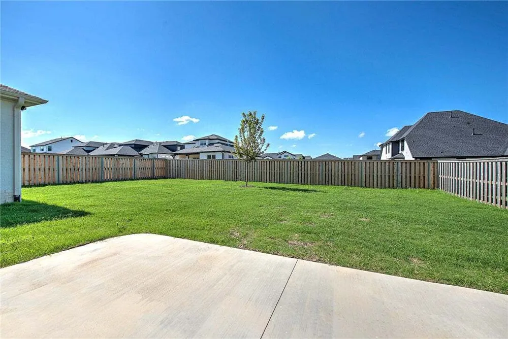 3509 SW Radiance Ave, Bentonville, AR 72713