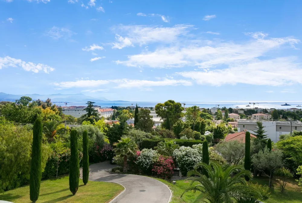 Antibes, 06600, France