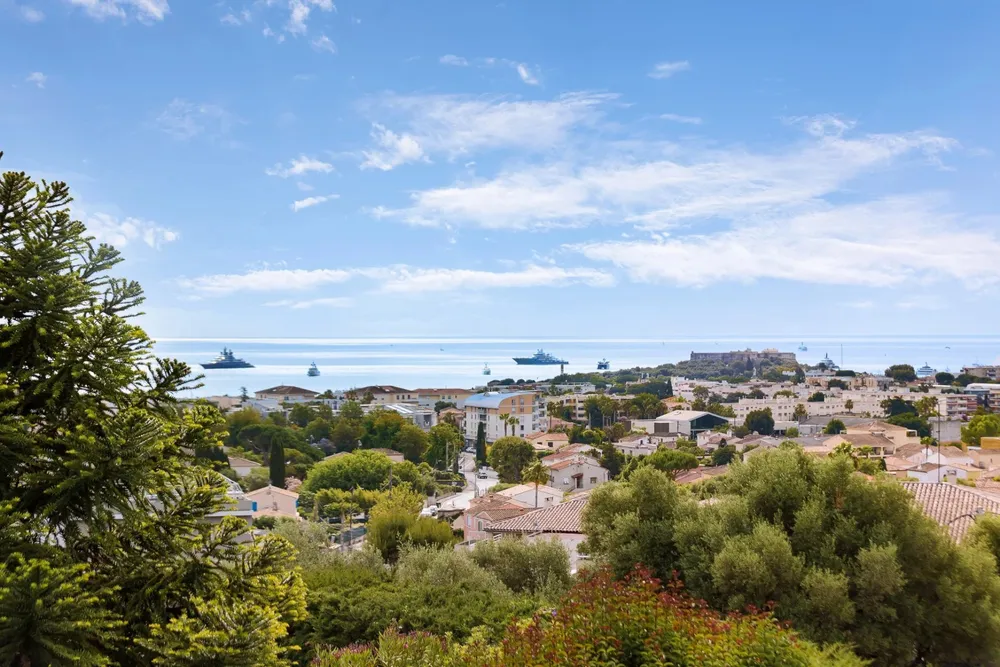 Antibes, 06600, France