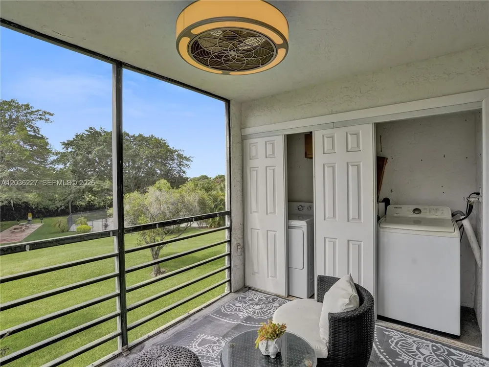 9440 SW 8th St, Boca Raton, FL 33428