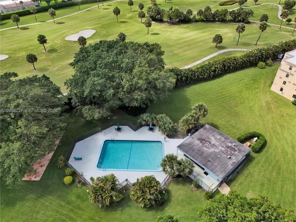 9440 SW 8th St, Boca Raton, FL 33428