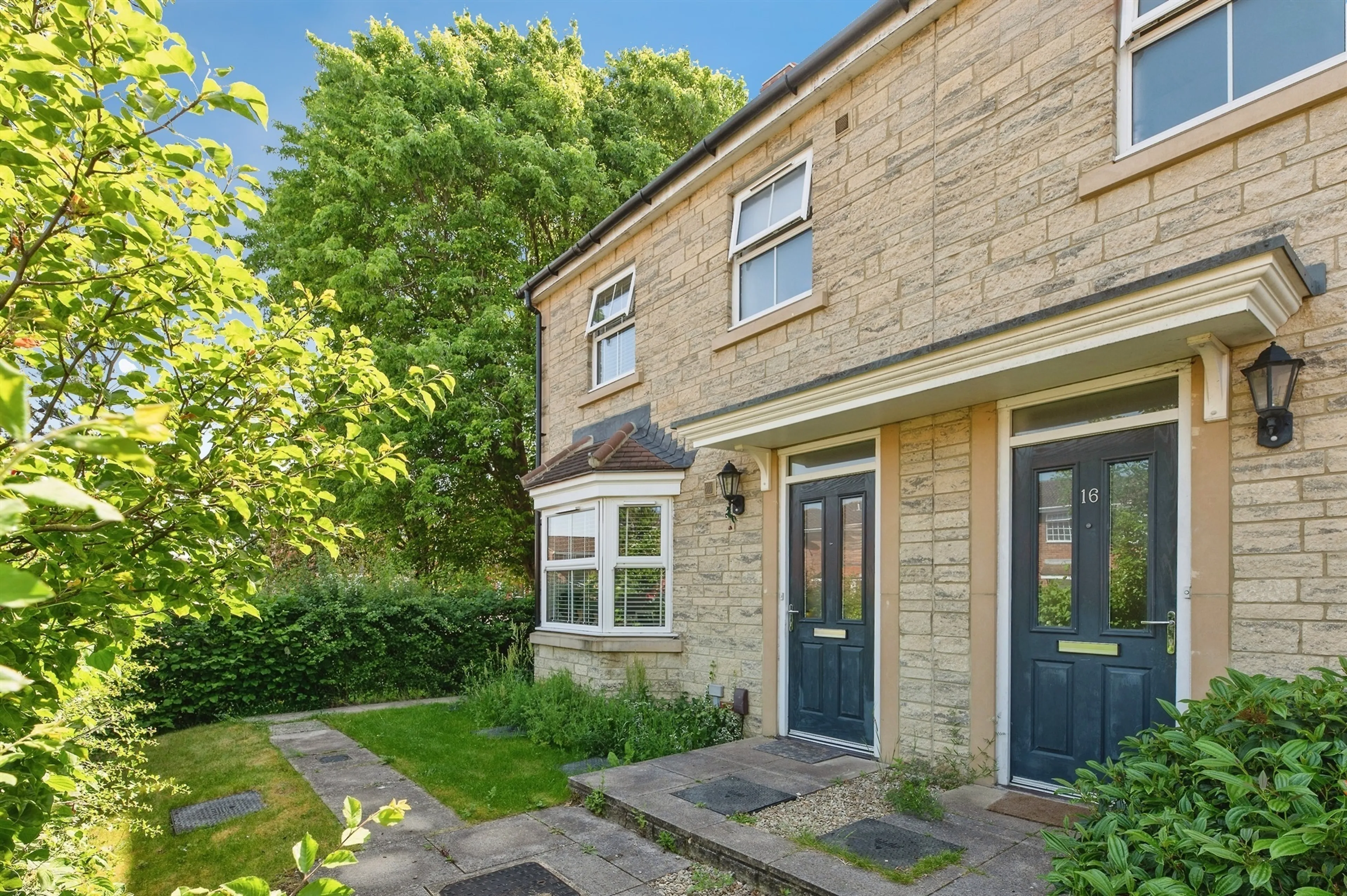 Property photo 0