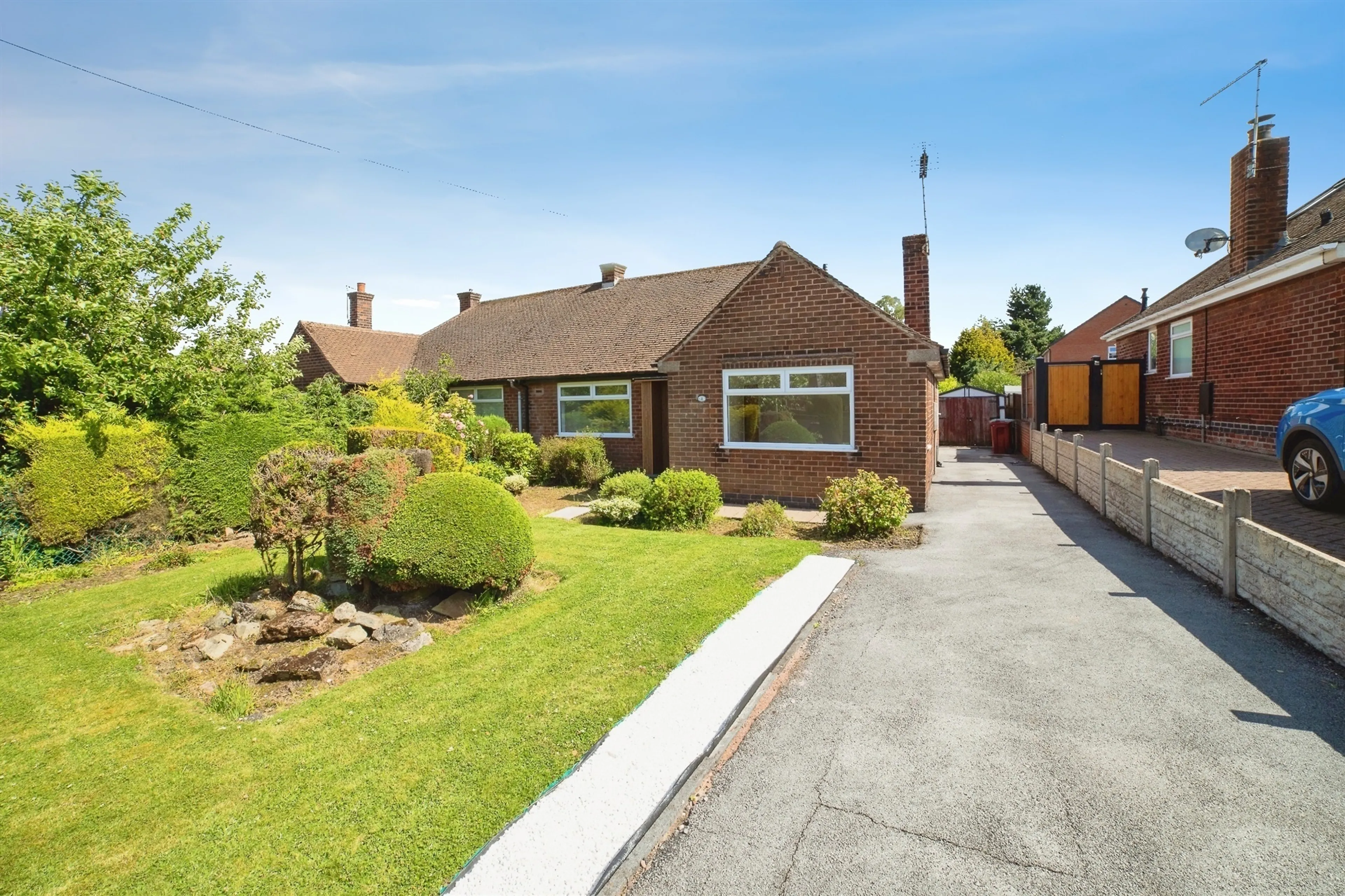Property photo 0