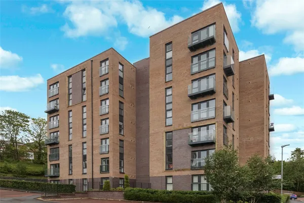 Dorchester Avenue, Kelvindale, Glasgo...
