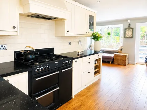 Marriott Grove, Wakefieldphoto