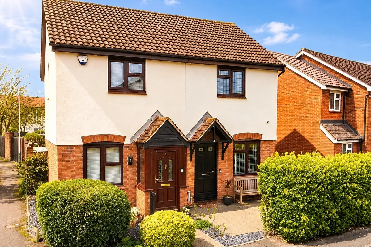 Mansard Close, Hornchurch